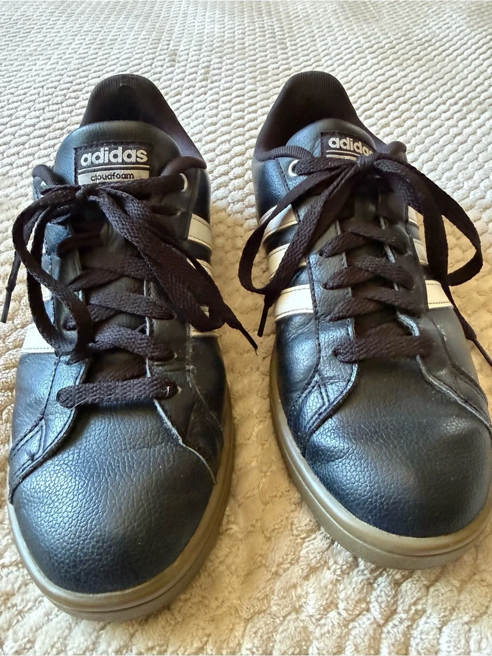 adidas Cloudfoam Black Sneakers with White Stripes men’s sz 7.5 / Women’s sz 9